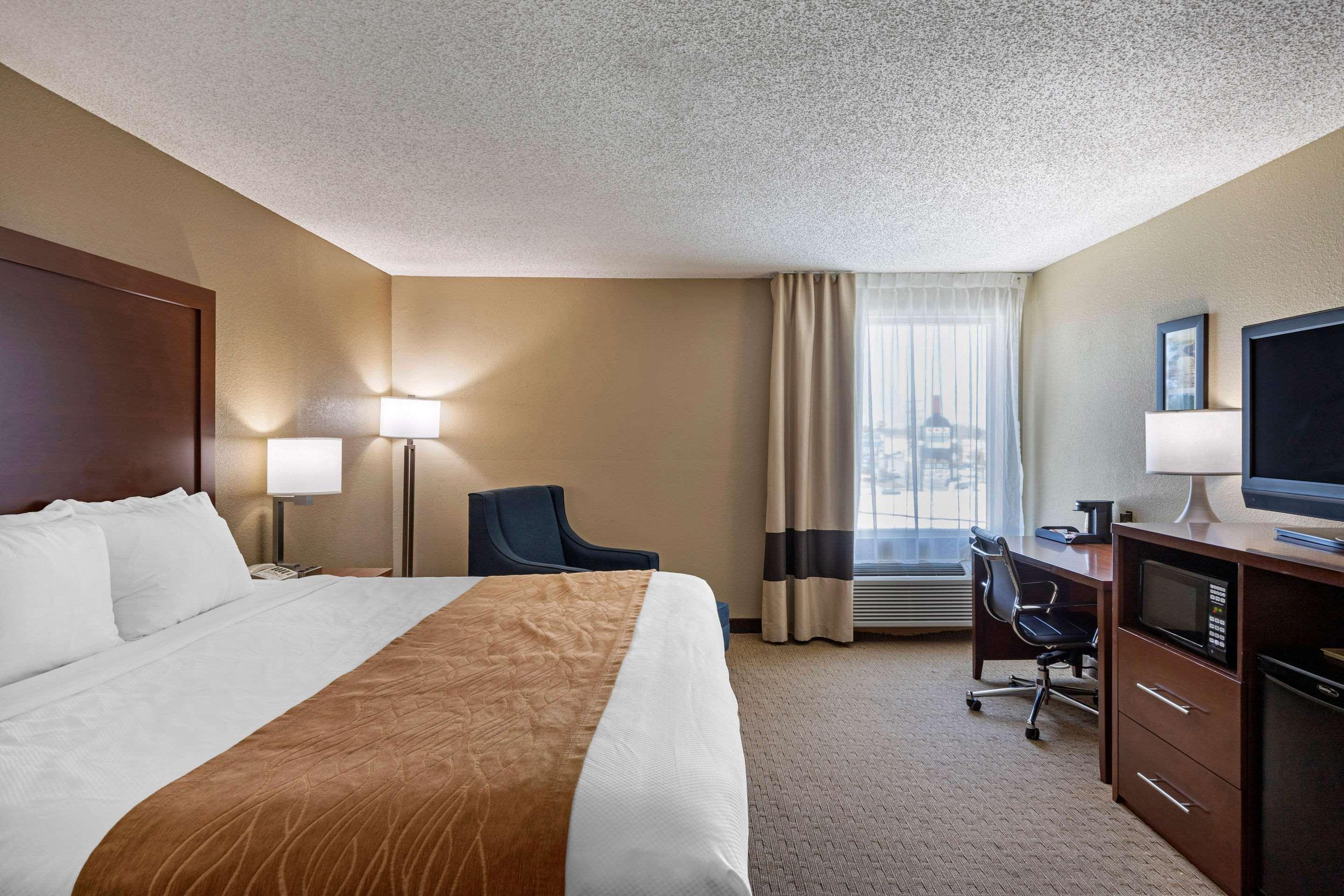 Comfort Inn N Myrtle Beach Barefoot Landing Норт-Міртл-Біч Екстер'єр фото